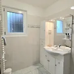 Maison A Avec Jardin Et Parking Prive - Fr-1-616-546 * エイメ