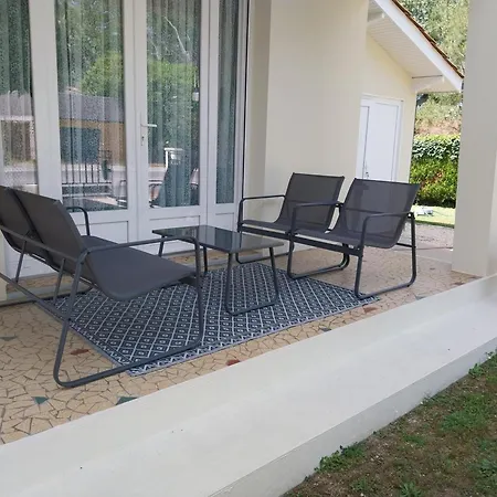 Maison A Avec Jardin Et Parking Prive - Fr-1-616-546 * إيميت