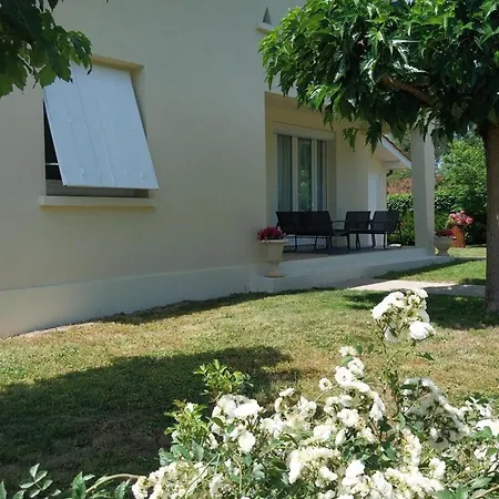 Maison A Avec Jardin Et Parking Prive - Fr-1-616-546 بيت للعطل إيميت